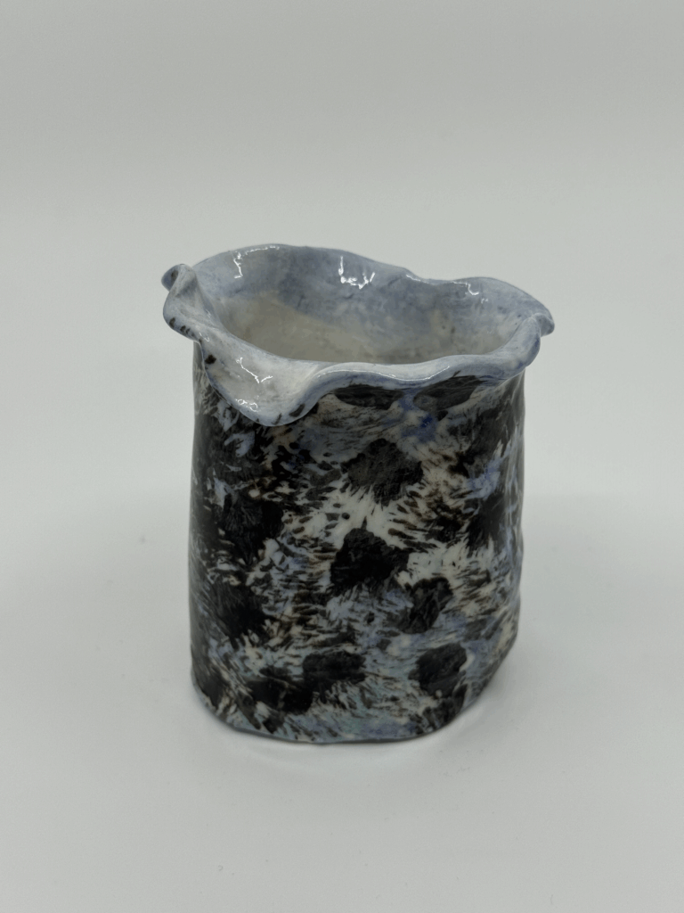 Small blue and black vase - Ceramic - Tarn Parker